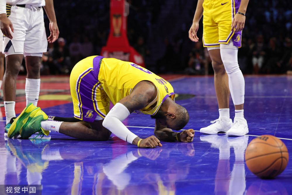 表现突出的 表现突出的